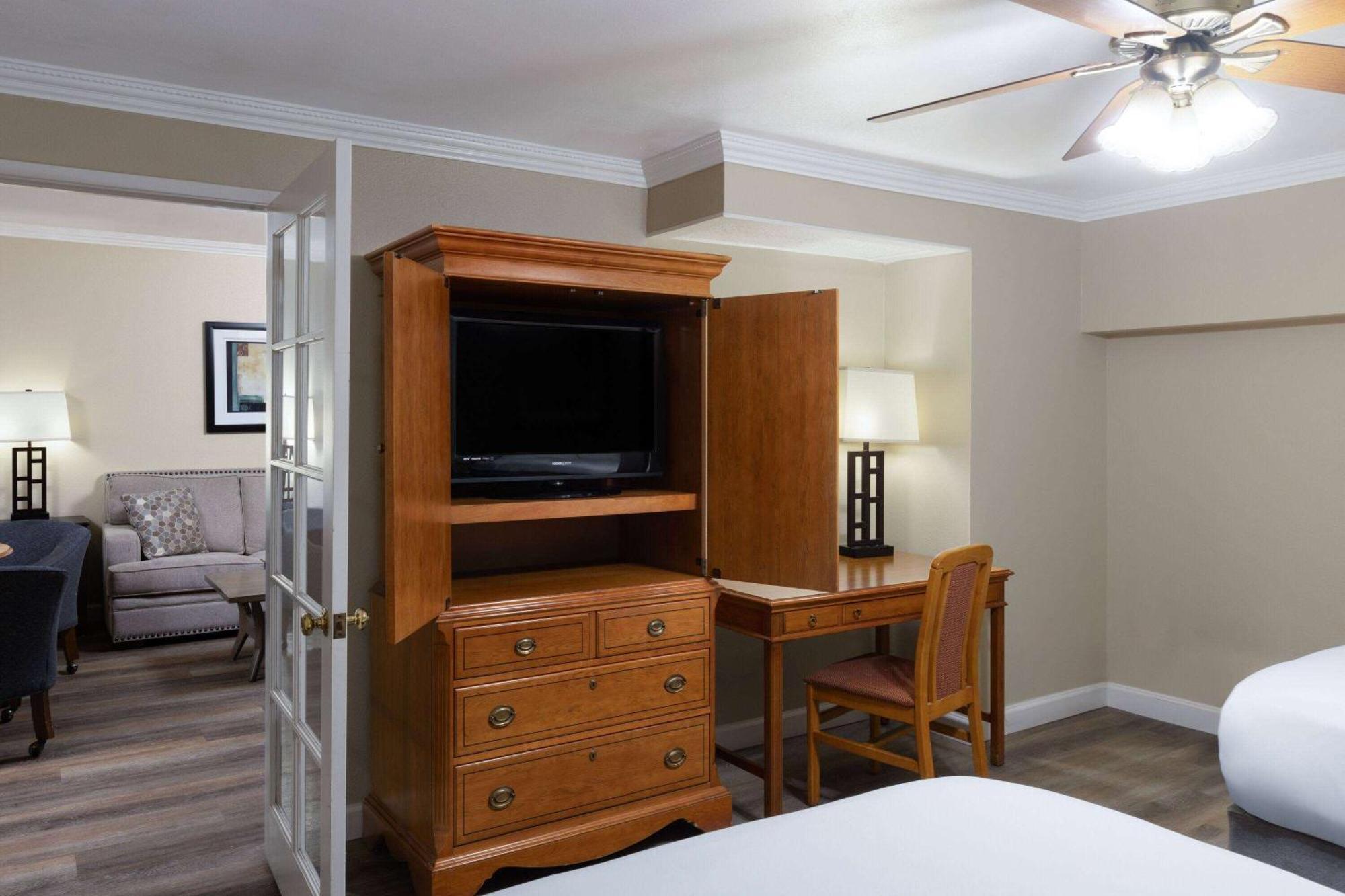 Travelodge By Wyndham Monterey Bay Exteriér fotografie